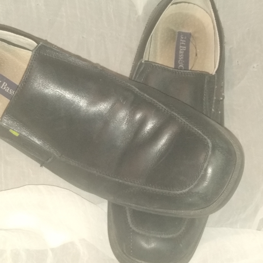 Mens dress shoes